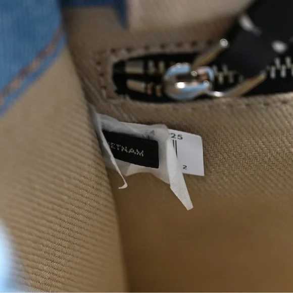 MARC JACOBS Denim Canvas Small Chain Bag Blue Light Wash - Picture 6 of 9